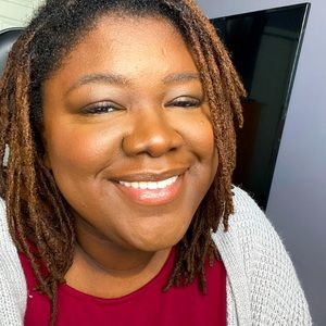 Meet Your Posher, Krissy